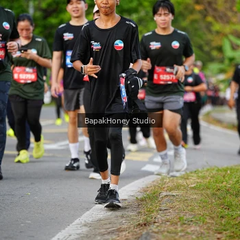 Runner Photo 4161444