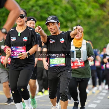 Runner Photo 4161465