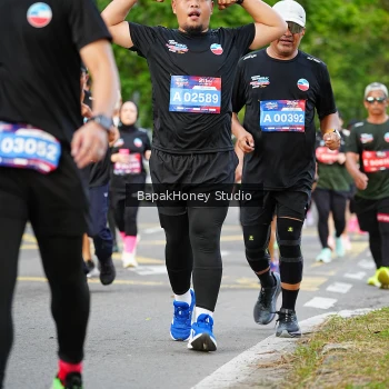 Runner Photo 4161473