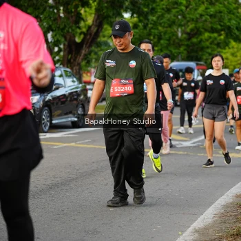 Runner Photo 4161485