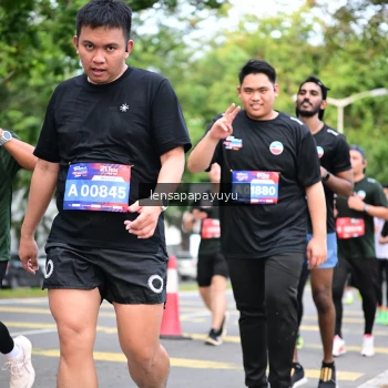 Runner Photo 4161496