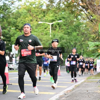 Runner Photo 4161502