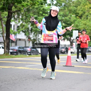 Runner Photo 4161524