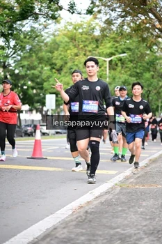 Runner Photo 4161529