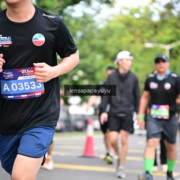 Runner Photo 4161539