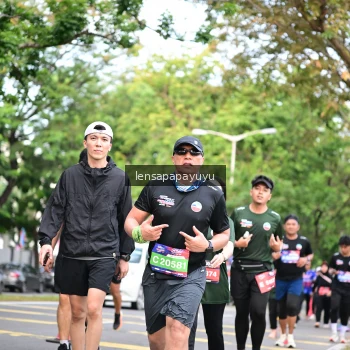 Runner Photo 4161541