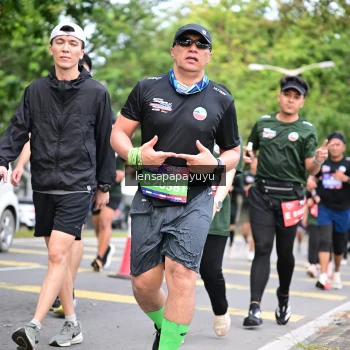 Runner Photo 4161544