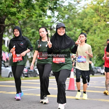 Runner Photo 4161556