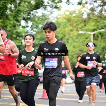Runner Photo 4161561