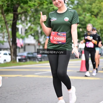 Runner Photo 4161573