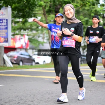 Runner Photo 4161579