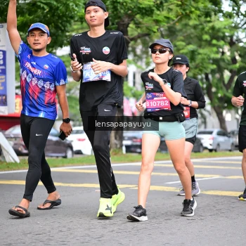 Runner Photo 4161586