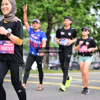 Runner Photo 4161588