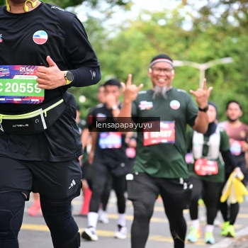 Runner Photo 4161599