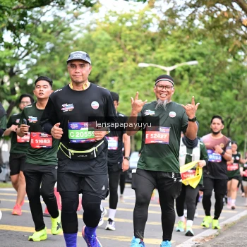 Runner Photo 4161600