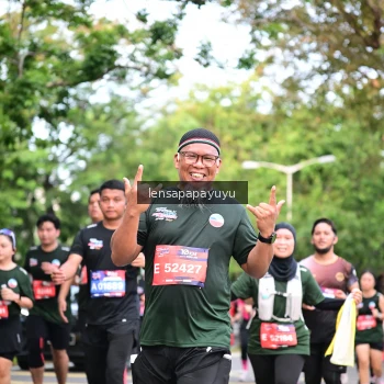 Runner Photo 4161603