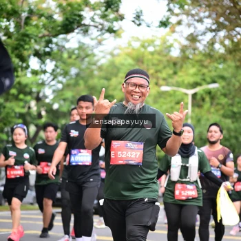Runner Photo 4161604