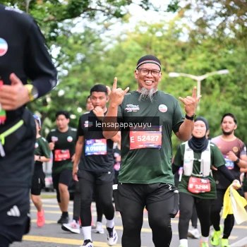 Runner Photo 4161605