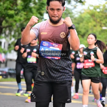 Runner Photo 4161616