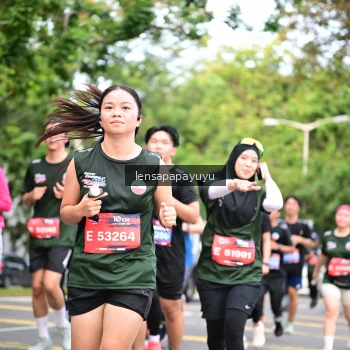 Runner Photo 4161619