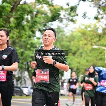 Runner Photo 4161637
