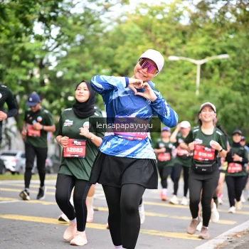 Runner Photo 4161639