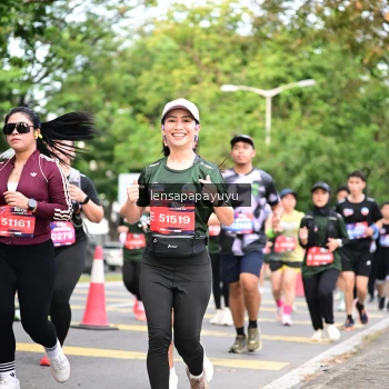 Runner Photo 4161645