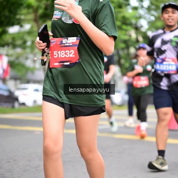 Runner Photo 4161651