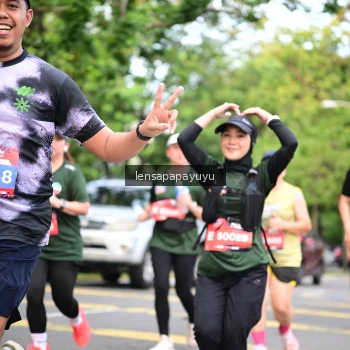 Runner Photo 4161656
