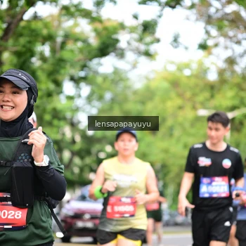 Runner Photo 4161658
