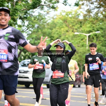 Runner Photo 4161659