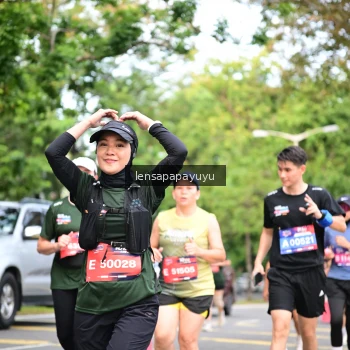Runner Photo 4161662
