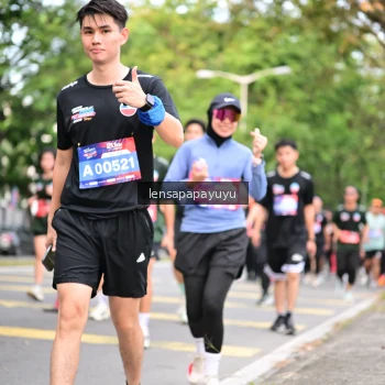 Runner Photo 4161665