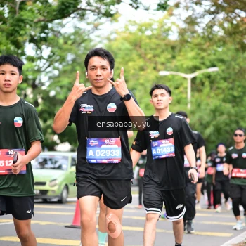 Runner Photo 4161671