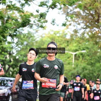 Runner Photo 4161687