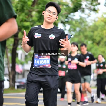 Runner Photo 4161690