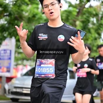 Runner Photo 4161694