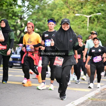 Runner Photo 4161696