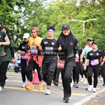 Runner Photo 4161699