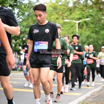 Runner Photo 4161717