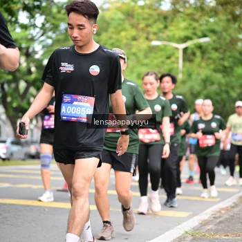 Runner Photo 4161718