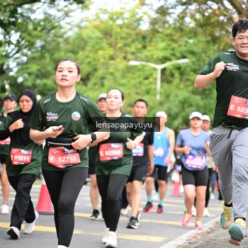 Runner Photo 4161722