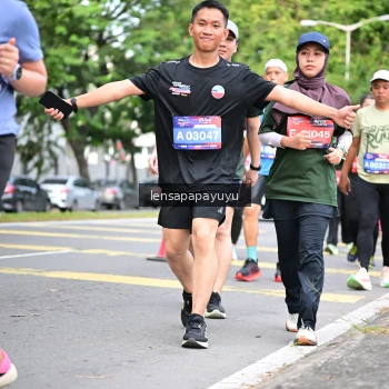 Runner Photo 4161733