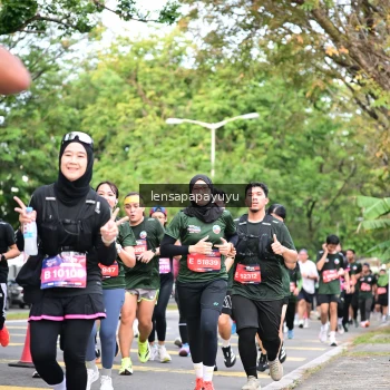 Runner Photo 4161748