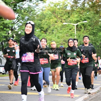 Runner Photo 4161754