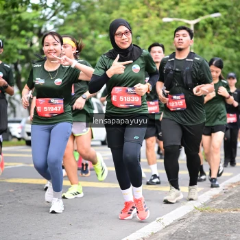 Runner Photo 4161755
