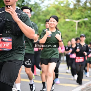 Runner Photo 4161764