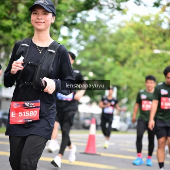 Runner Photo 4161765