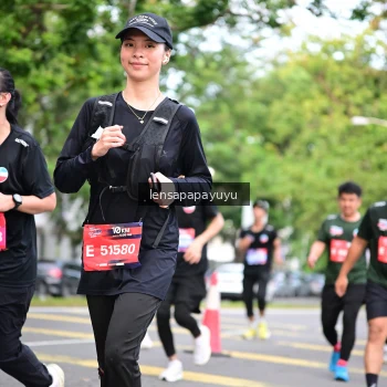 Runner Photo 4161768