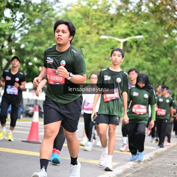 Runner Photo 4161769